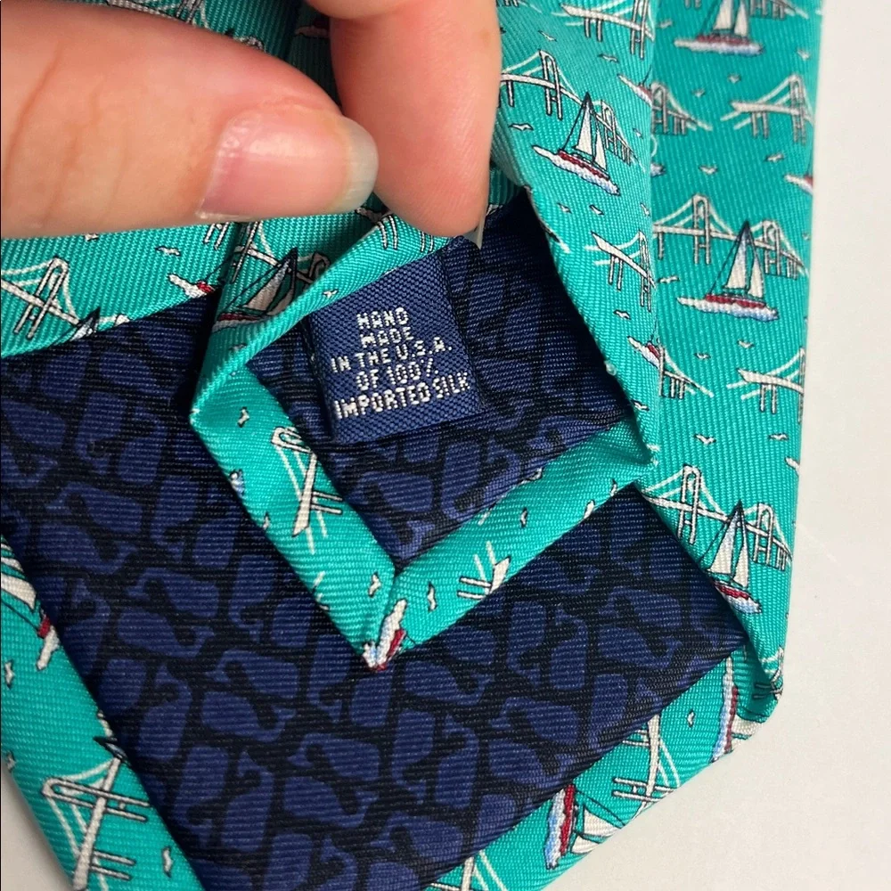 Vineyard Vines Teal Michael Hayes Custom Collection Tie Bridge‎ Print